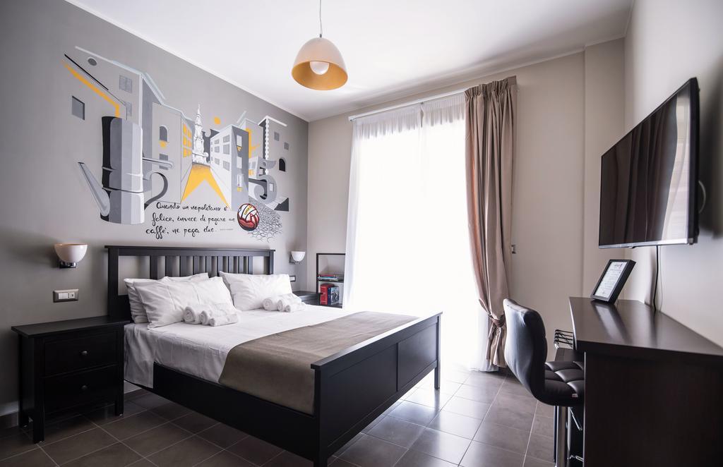 Bed And Breakfast Via Toledo 156 Neapol Zewnętrze zdjęcie