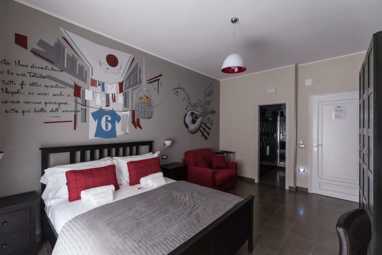 Bed And Breakfast Via Toledo 156 Neapol Zewnętrze zdjęcie